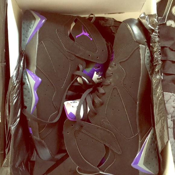 Jordan Retro 7s ‘Ray Allen’ Bucks PE. - Picture 1 of 3